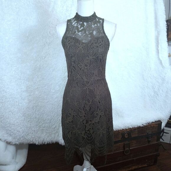 XHILARATION OLIVE GREEN LACE HALTER DRESS SZ.M EUC - Picture 4 of 11